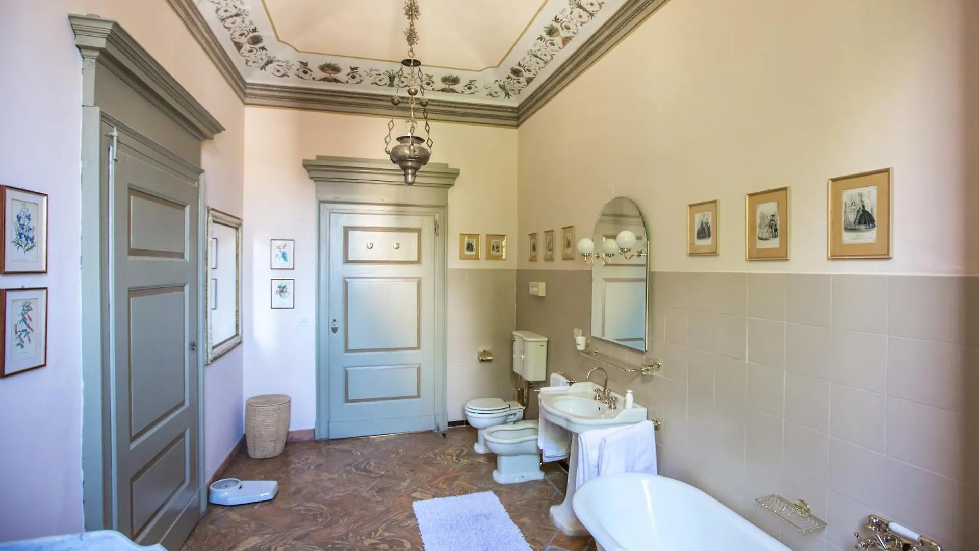 Apartamento Palazzo Salis - La Dimora Del Conte Tirano 0*,  Italia